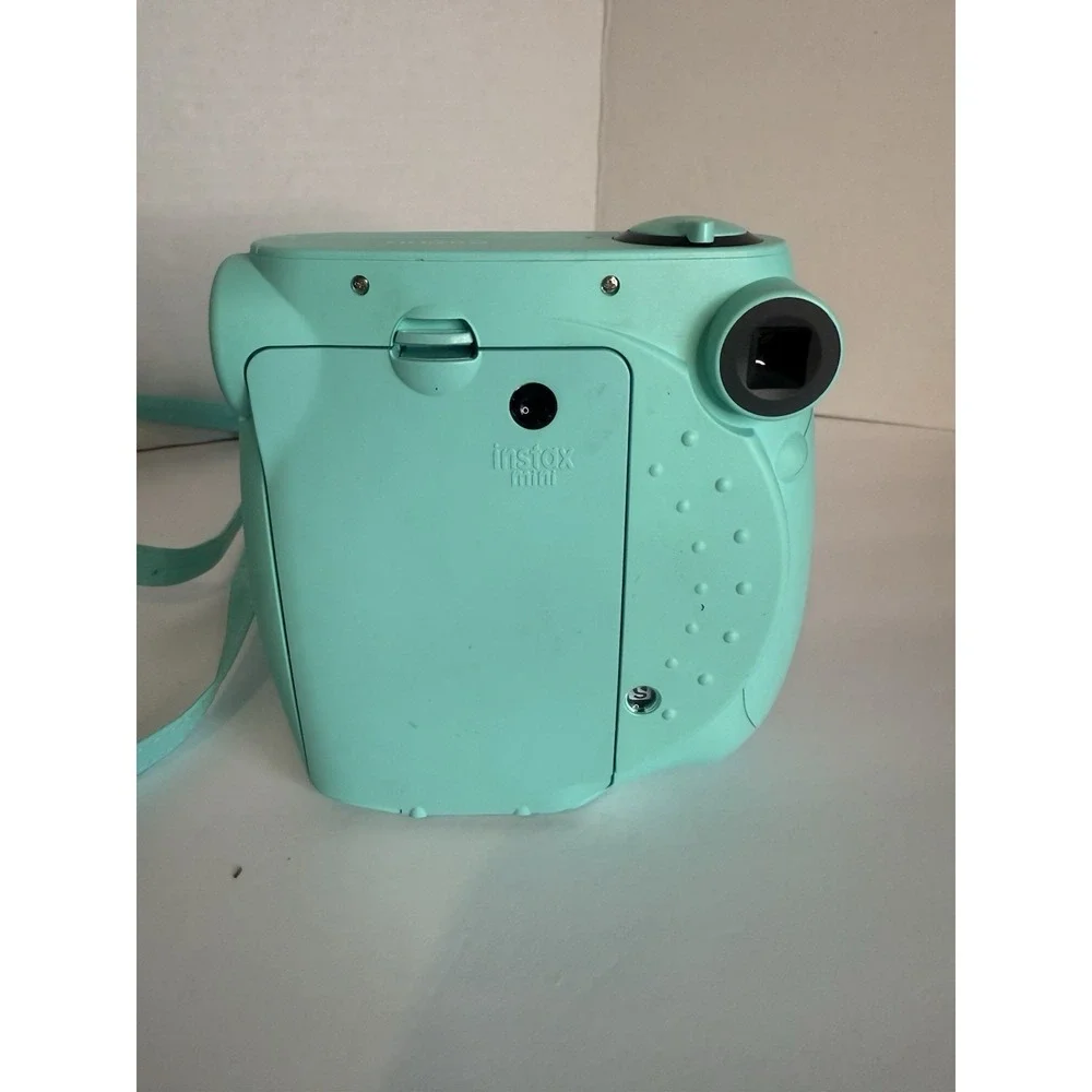 Fujifilm Instax Mini 7S Instant Camera in Mint Green with Matching Case